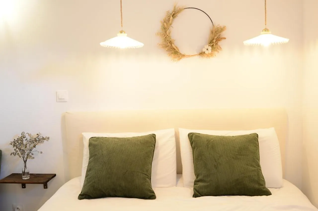 Casa de Férias Studio Renove Calme Avec Exterieur Proche Rennes Orgeres  França